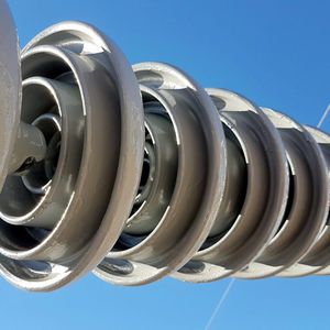 revestimiento para rack para distribución eléctrica