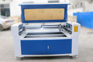 máquina de corte láser CO2