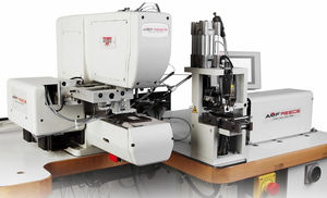 máquina de coser para jeans