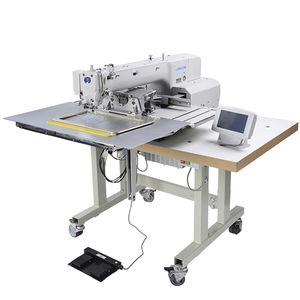 máquina de coser para la creación de motivos
