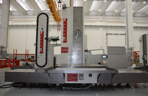 centro de mandrinado-fresado CNC