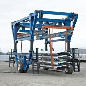 carretilla elevadora de tipo straddle (horcaja) para contenedores