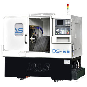 máquina de torneado CNC