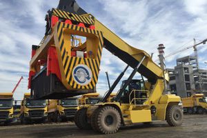 spreader para contenedores