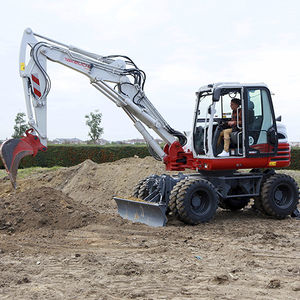 excavadora mediana