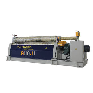 máquina roladora con 3 rodillos