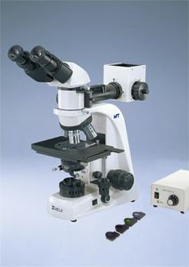 microscopio metalográfico