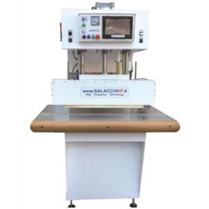 máquina de soldar de altas frecuencias / AC / controlada por PLC / neumática