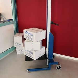 aparato de levantamiento con batería