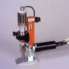máquina de corte para textiles / por ultrasonidos / de etiquetas / de mano