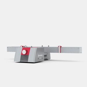 máquina de enderezamiento y plegado de vigas 1