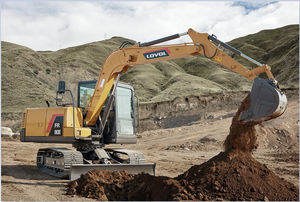 excavadora intermedia