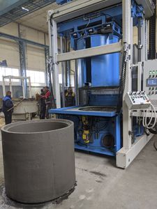 máquina para fabricación de bloques de hormigón