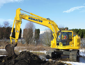 excavadora intermedia