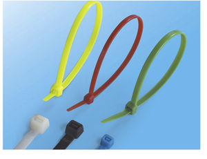 sujetacables de nailon
