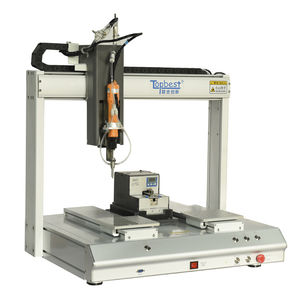 máquina de atornillado robotizada