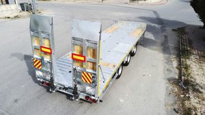 semiremolque portamaquinaria
