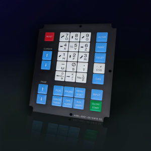 cara delantera de teclado retroiluminada