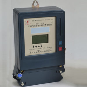 contador de energía eléctrica trifásico
