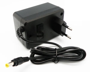 alimentación eléctrica enchufable