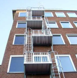 escalera de aluminio