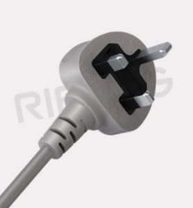 cordón eléctrico con toma