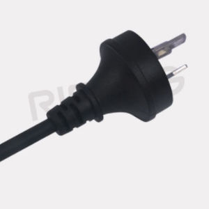 cordón eléctrico con toma