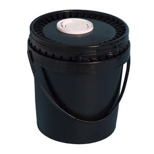 cubo de plástico