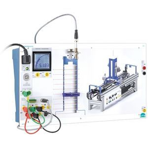 autómata programable PLC con pantalla táctil