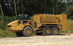 camión de transporte de lubricante 1