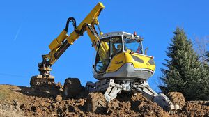 excavadora intermedia 1