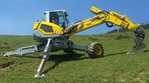excavadora intermedia 1