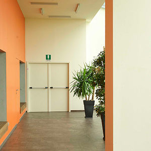 puerta abatible