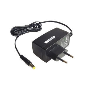 alimentación eléctrica enchufable