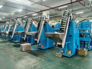 máquina de dorado en caliente con alimentación automática 1