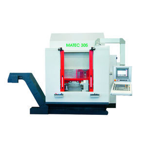 centro de mecanizado CNC 3 ejes 1