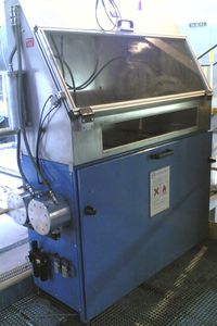 máquina de limpieza de pieza 1