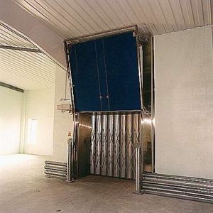 puerta corredera vertical