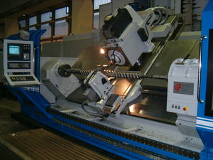 máquina de roscado CNC