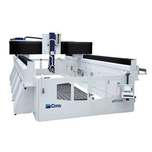 centro de mecanizado CNC 5 ejes
