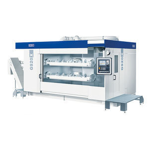 centro de mecanizado CNC 3 ejes