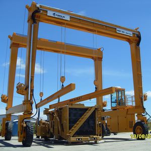 carretilla elevadora de tipo straddle (horcaja) para la ingeniería civil 1