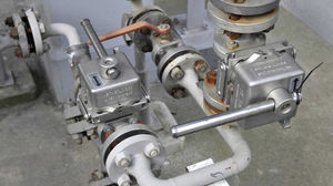 dispositivo de cierre por solenoide para la seguridad y control de acceso
