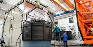 máquina de rotomoldeado tipo shuttle