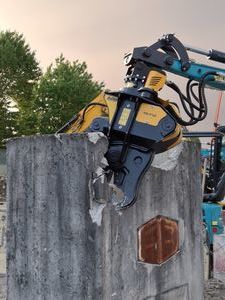 pinza hidráulica de demolición para hormigón 1