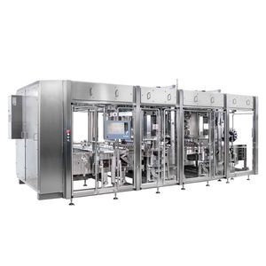 máquina de llenado y cierre
