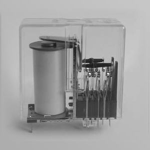 relé electromecánico DC