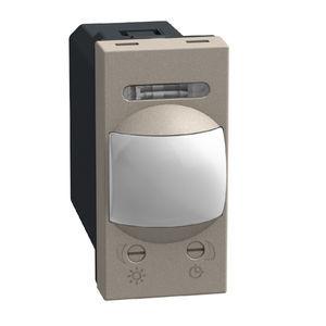 sensor de movimiento de infrarrojos pasivos 1