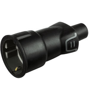 tomacorriente IK 07 1