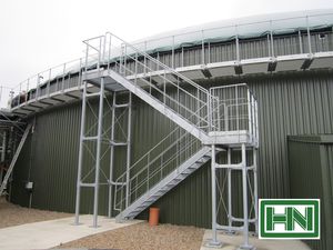 escalera fija de exterior